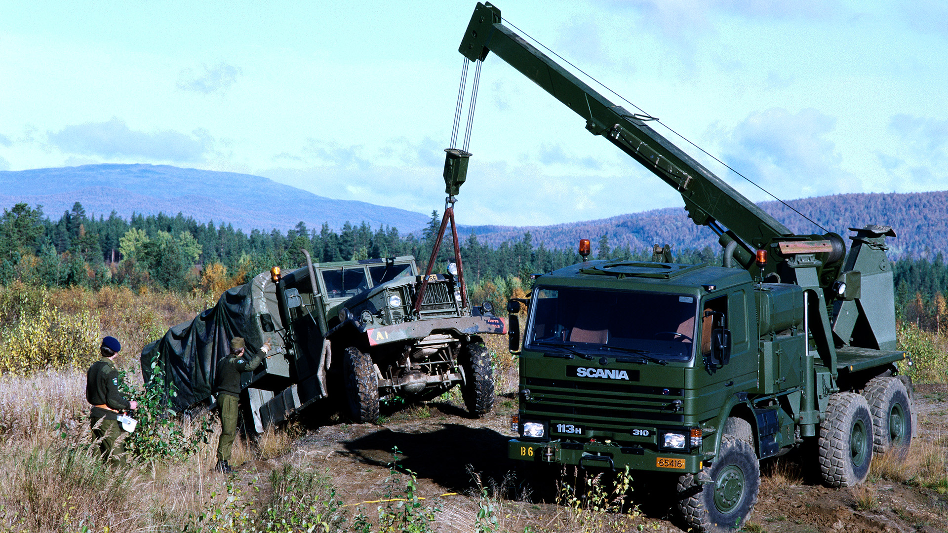 Scania P 113 6x6, recovery cehicle.