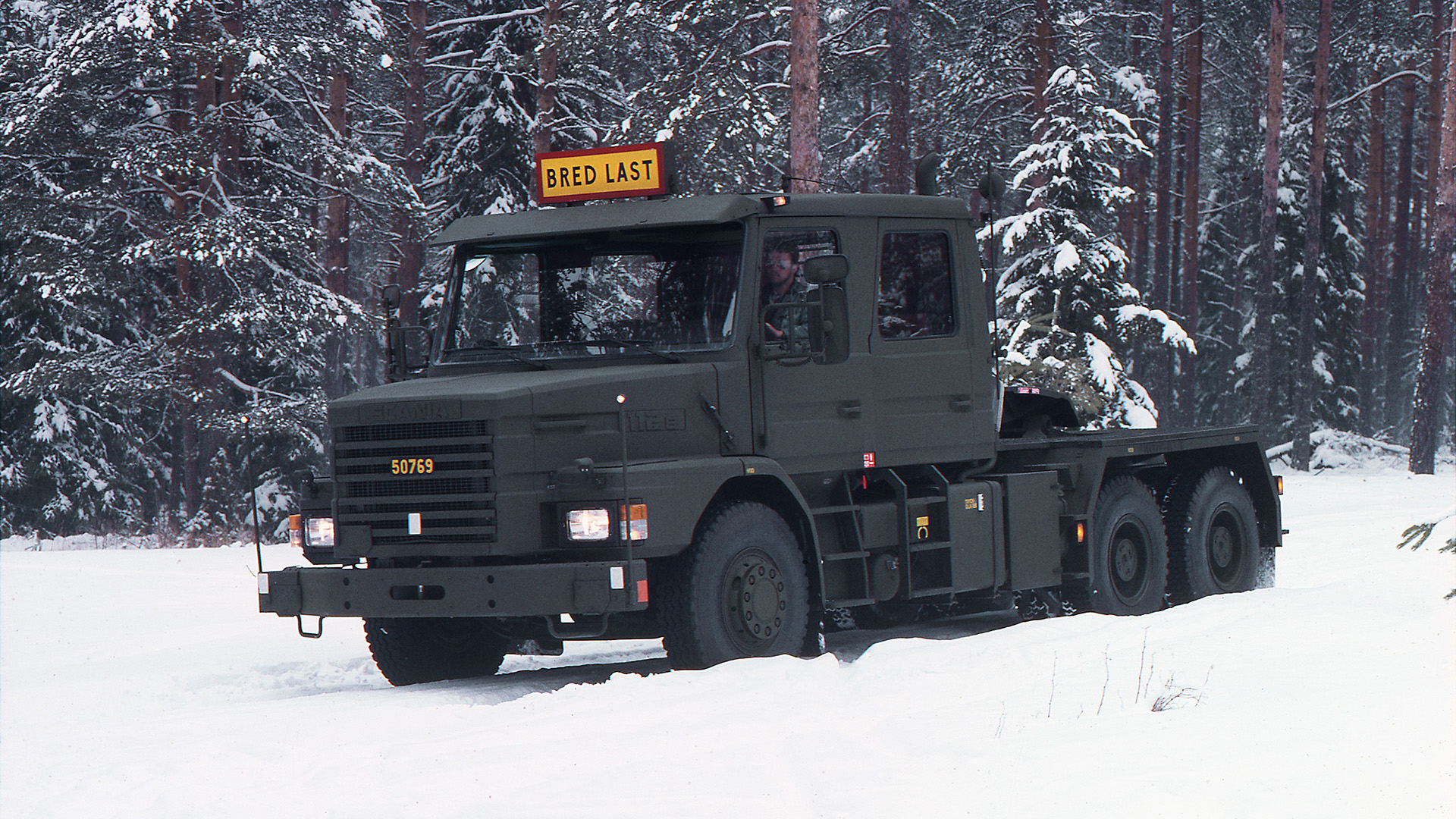 Scania T112 6x4 heavy haulage truck with crewcab (1980s).