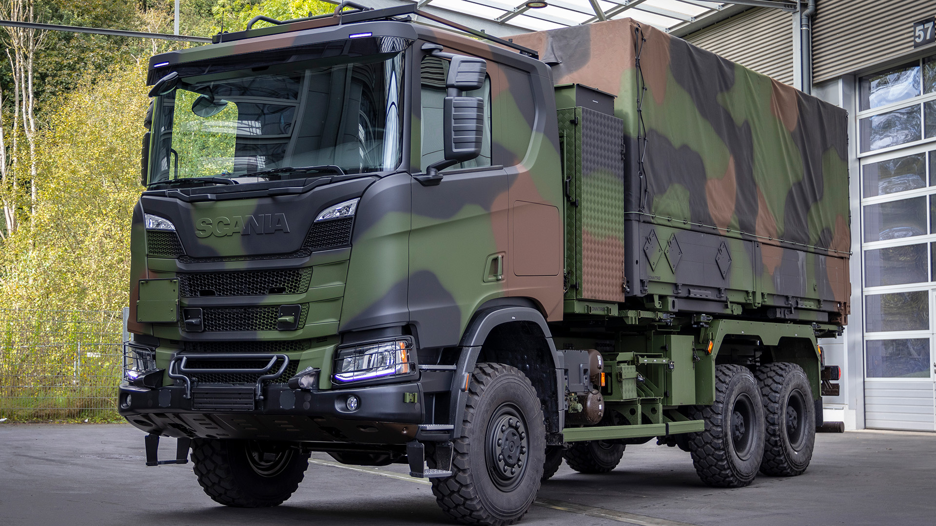 Scania G 450 6x6, swap body flatbed with tarpaulin