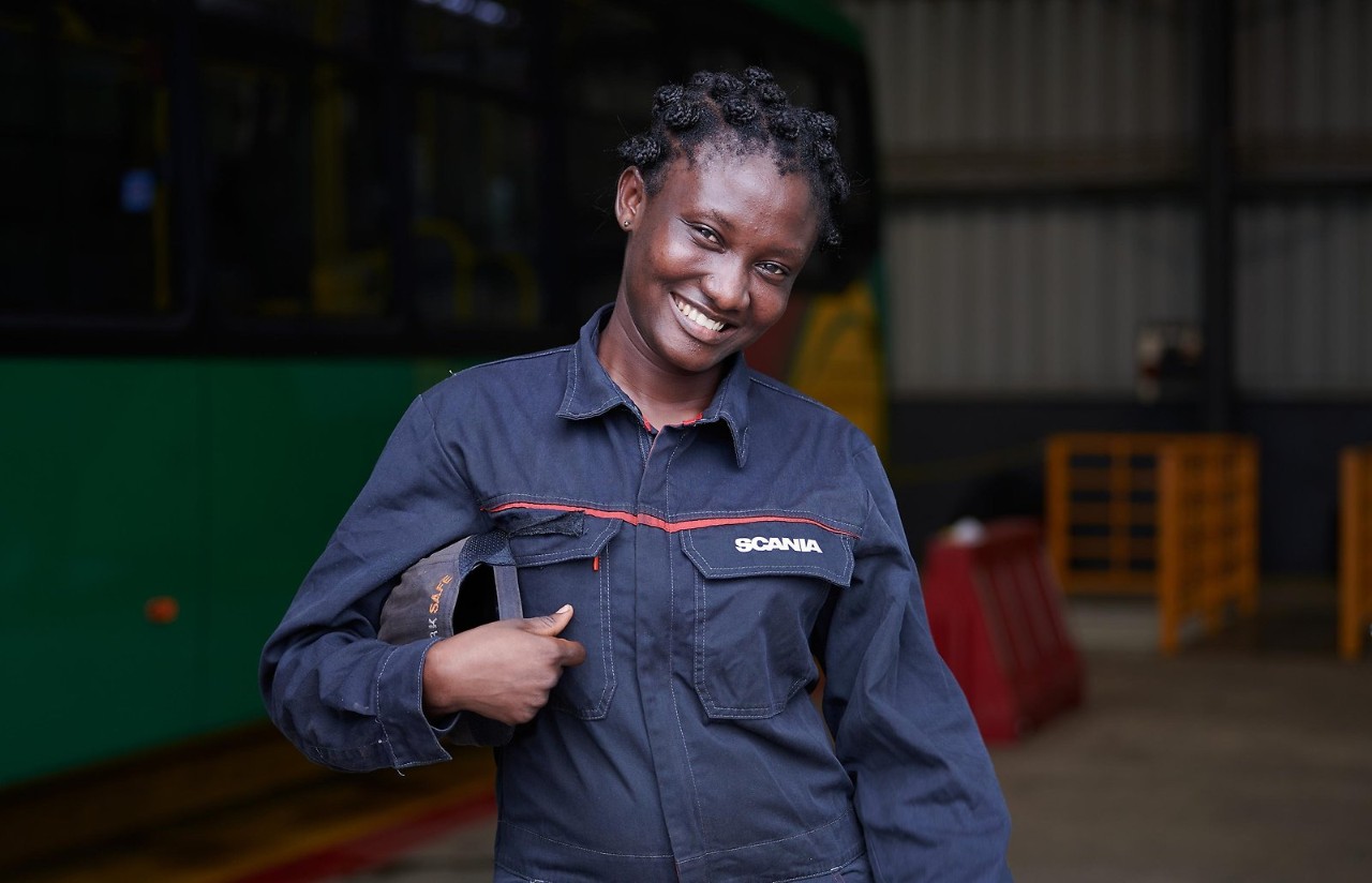 Female Scania service technician
