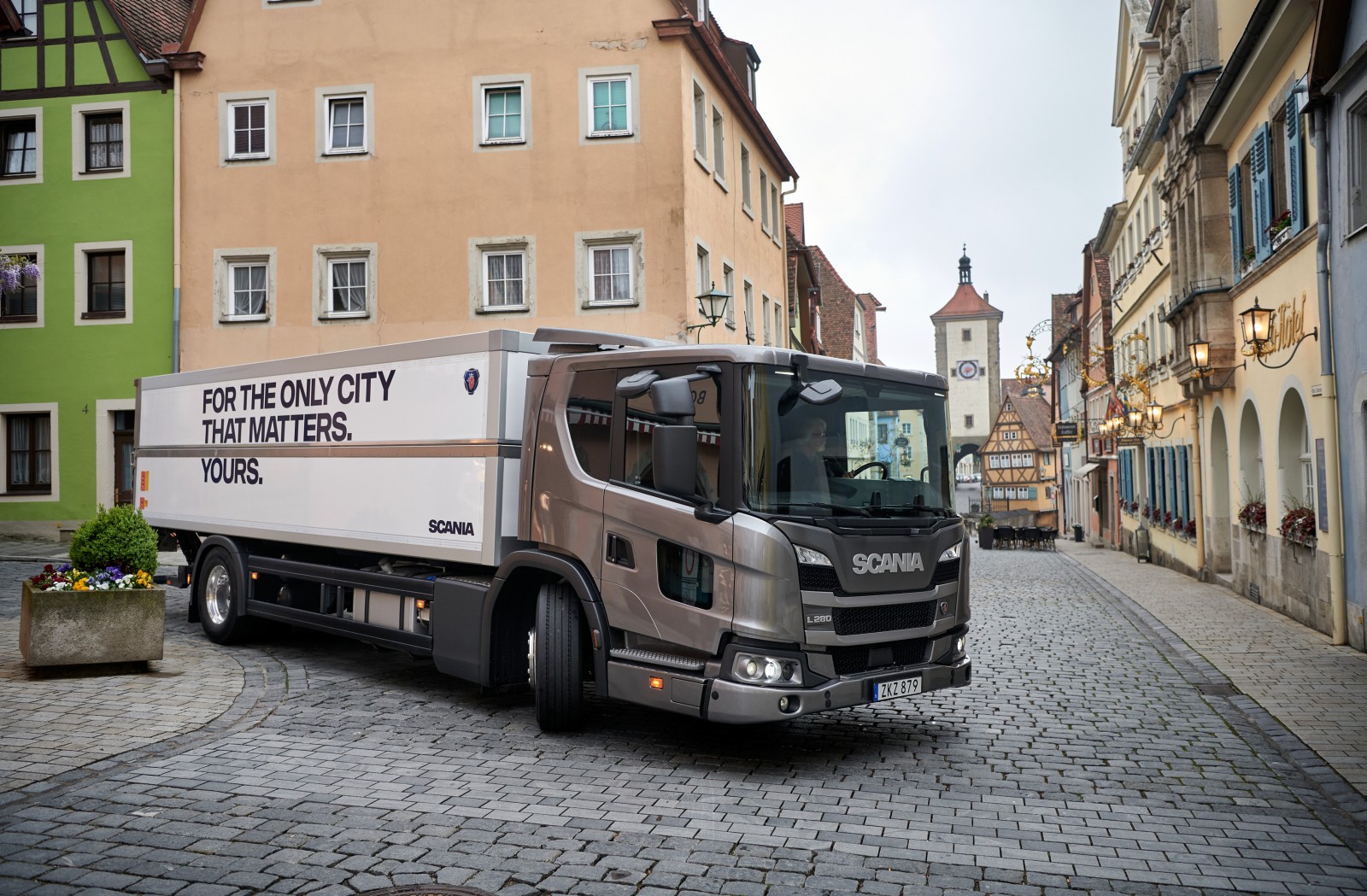 Scania L 280 4x2, general cargo transport.