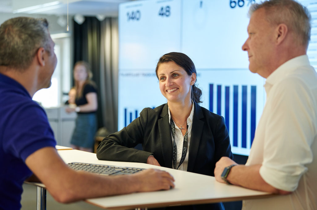 Des personnes en train de discuter