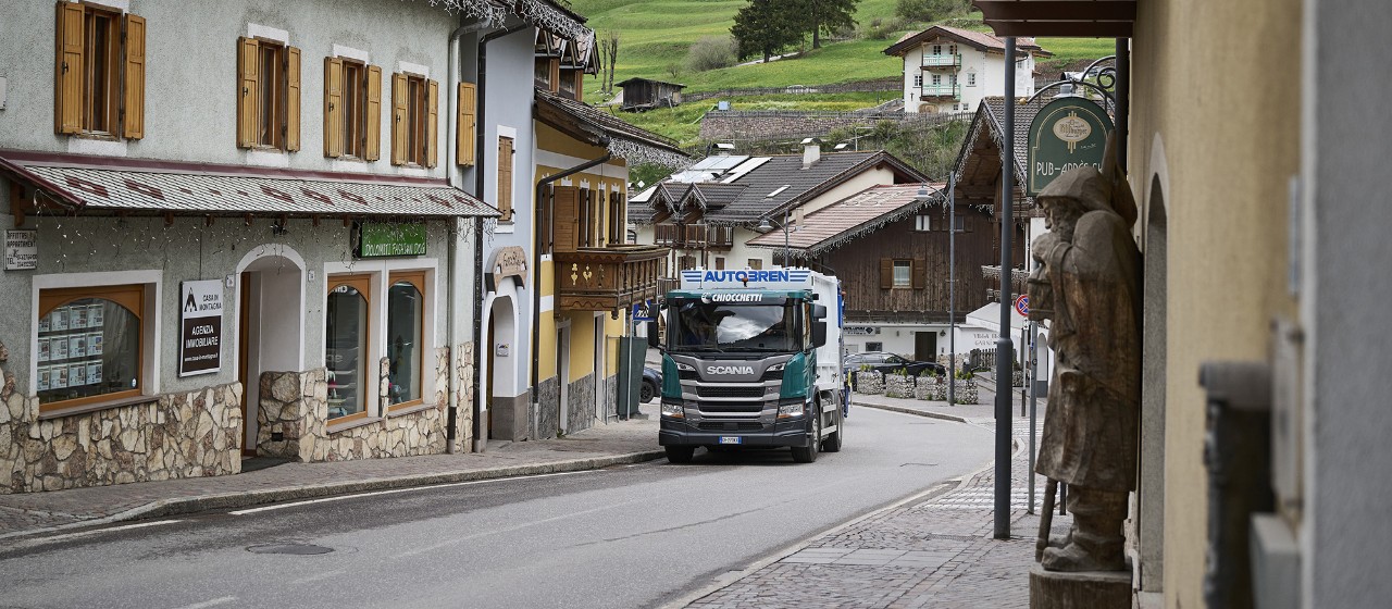  Distribution, messagerie express et services postaux