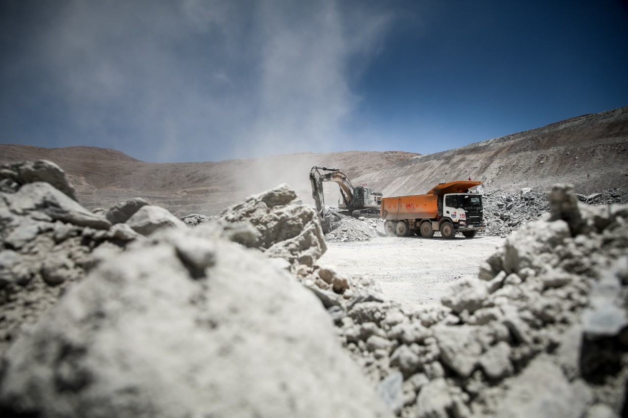 Pensar en grande, actuar en pequeño
