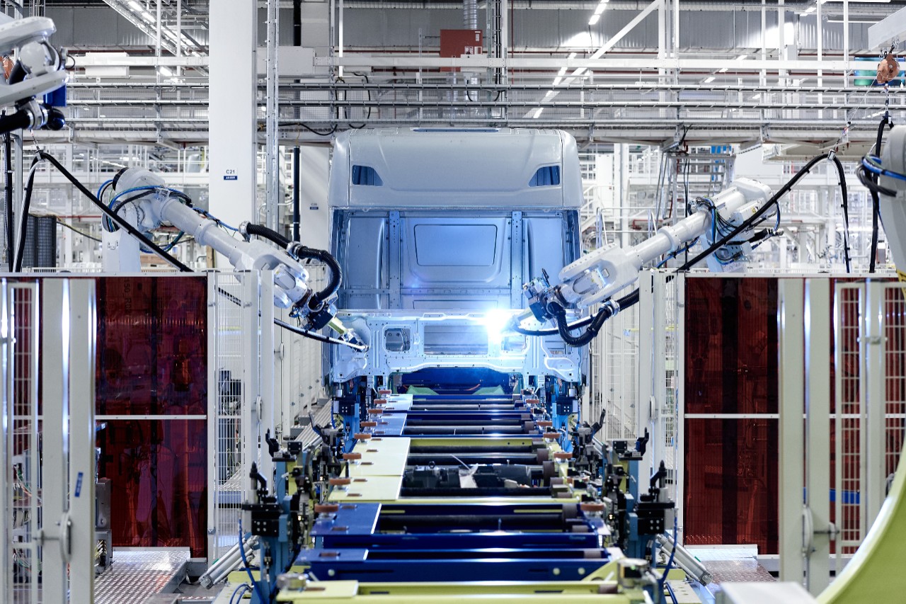 Karriärvägar som automationsspecialist på Scania Oskarshamn