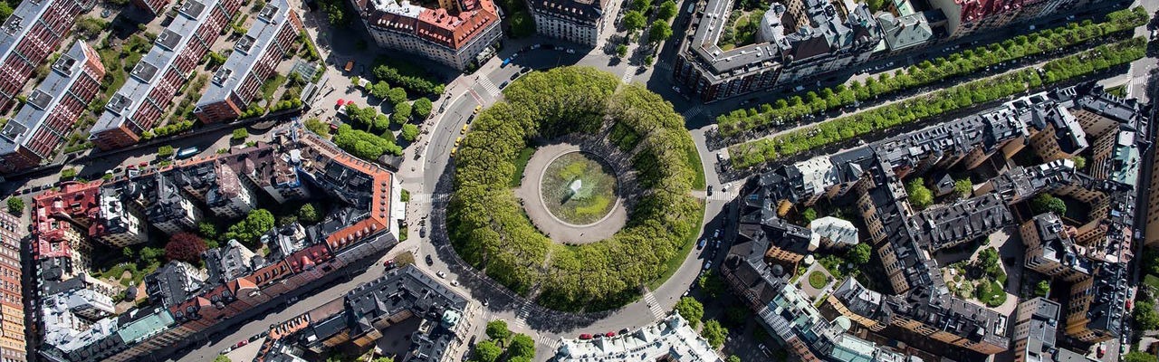 Flygfoto på stor stad