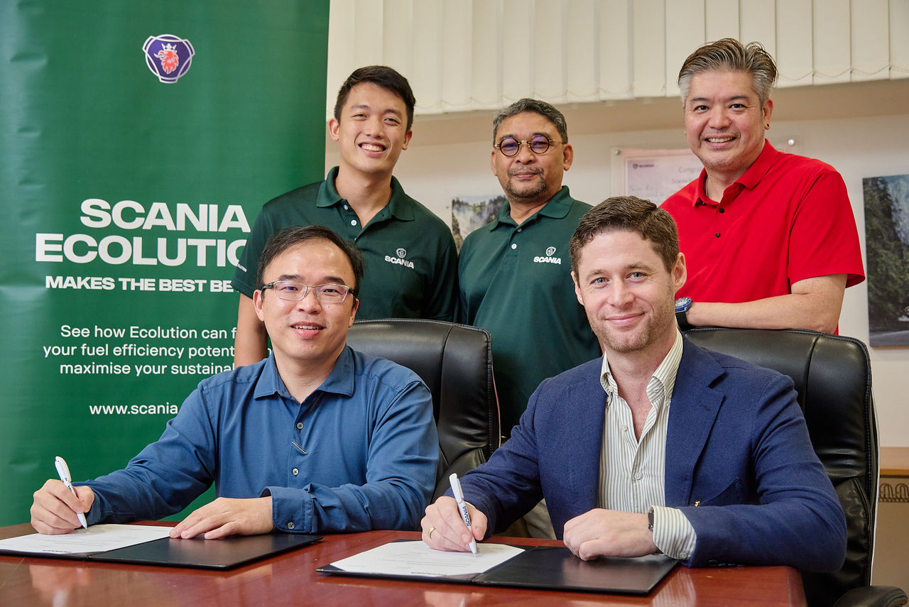 KKKL Ecolution Signing