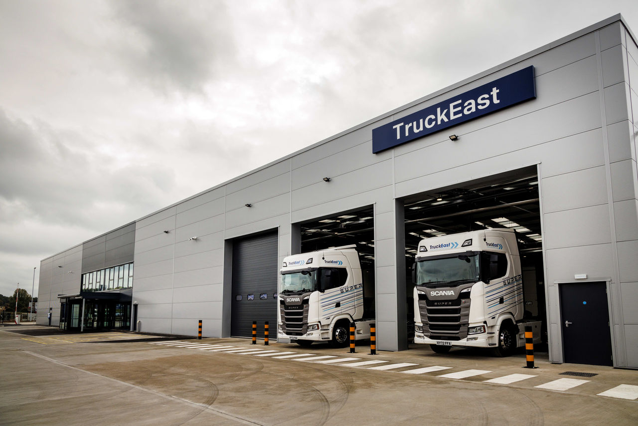 TruckEast branch with two Scania tractor units in the workshop